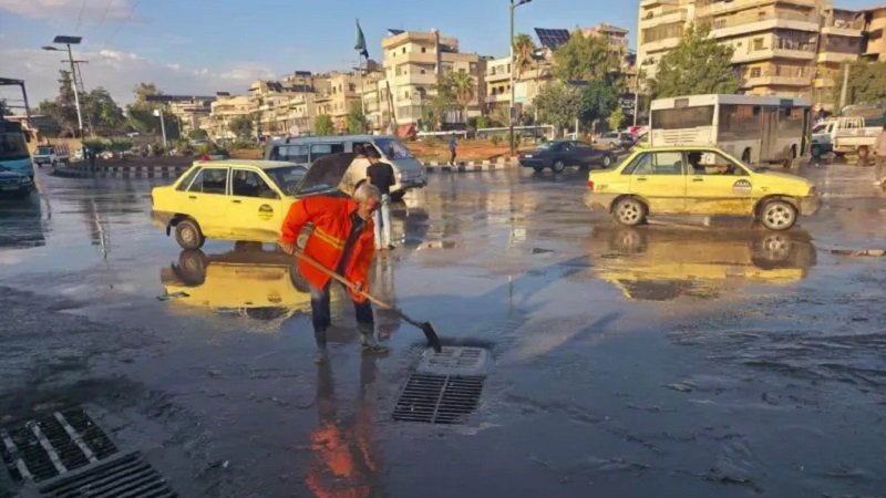 حلب تستنفر لمعالجة آثار الفيضانات وتحذيرات من أمطار غزيرة 2 حلب تستنفر لمعالجة آثار الفيضانات وتحذيرات من أمطار غزيرة