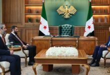 الشرع يبحث مع المبعوث الأمريكي تطورات سوريا والمنطقة