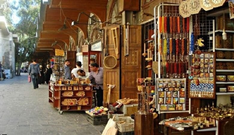 الطبقة الوسطى في سوريا.. من الاستقرار إلى تأمين الضروريات 1 الطبقة الوسطى في سوريا.. من الاستقرار إلى تأمين الضروريات